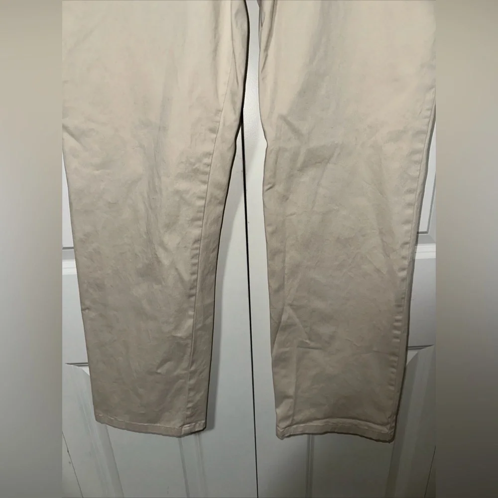 Lee Relaxed Fit Straight Leg Mid Rise Khakis M